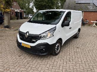 skadebil bedrijf Renault Trafic LUXE BUS 2018/8