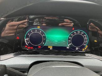 Volkswagen Golf 1.5 TSI R-LINE picture 14