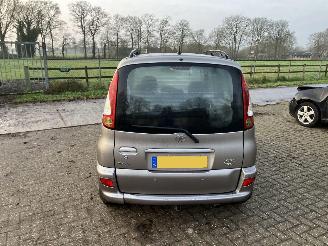 Toyota Yaris-verso gereserveerd picture 4