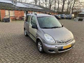Toyota Yaris-verso gereserveerd picture 3