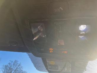 Volkswagen Golf 2.0 TDI 200 PK GTD R-Line picture 11