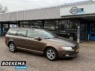 Coche accidentado Volvo V-70 1.6 T4 Nordic+ Leer Stoelverw Navigatie Cruise 2014/5