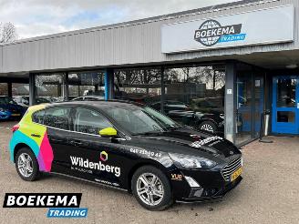 damaged passenger cars Ford Focus 1.0 EcoBoost Business Navigatie Climate Cruise Camera 2021/11