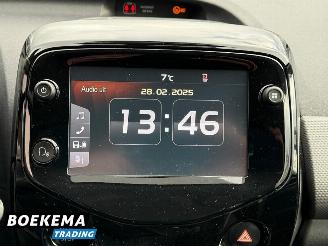 Peugeot 108 1.0 e-VTi Allure Keyless Climate Camera picture 22