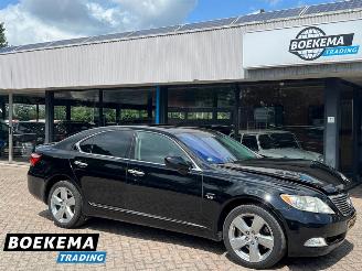 skadebil auto Lexus LS Series 460 V8 Executive Xenon Keyless Memory Stoelverw/koeling 2007/8