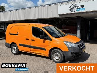 skadebil bedrijf Peugeot Partner 122 1.6 BlueHDi 100 L2 Pro S&S Airco Schuifdeur PDC 2018/5