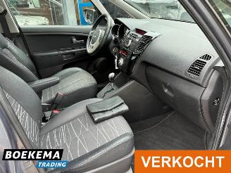 Kia Venga 1.6 CVVT X-ecutive Aut. Glazen dak Climate Cruise PDC picture 17