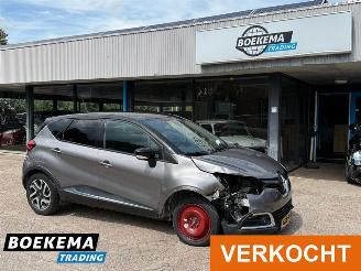 Uttjänta bilar auto Renault Captur 1.2 TCe Helly Hansen Automaat Navigatie Climate Cruise Camera 2015/2