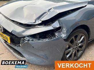 Mazda 3 2.0 e-SkyActiv-G M Hybrid Virtual Keyless Bose Navi picture 8