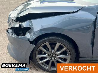 Mazda 3 2.0 e-SkyActiv-G M Hybrid Virtual Keyless Bose Navi picture 9