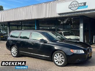 krockskadad bil auto Volvo V-70 2.0 D3 Limited Aut Navi Cruise Trekhaak PDC 2012/4