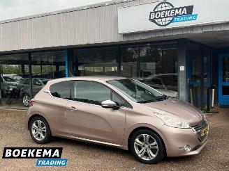 Peugeot 208 1.6 VTi Allure Leder Navi Climate Cruise PDC picture 1
