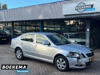 krockskadad bil auto Skoda Octavia 1.4 TSI 122PK Elegance Navi Cruise Climate PDC Trek. 2010/5