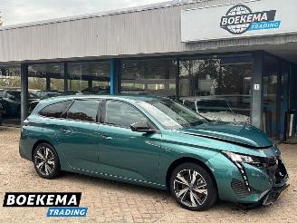 uszkodzony samochody osobowe Peugeot 308 SW 1.6 Plug-in Hybrid 180 Navi Cruise Climate Trekh. PDC 2023/11