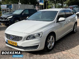 Volvo V-60 2.4 D5 Twin Engine AWD Plug in Hybrid Navi Climate Cruise picture 4