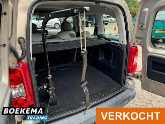 Peugeot Partner Tepee 1.6 VTi XT Rolstoel Lift Airco 5-Persoons picture 17
