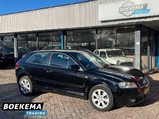 krockskadad bil auto Audi A3 1.6 Ambition Pro Line Climate PDC 2005/5