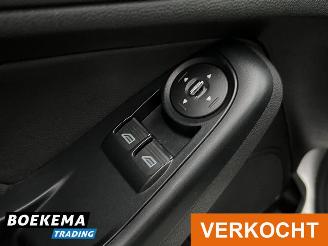Ford Fiesta 1.0 Champion 5-Deurs Airco PDC picture 16