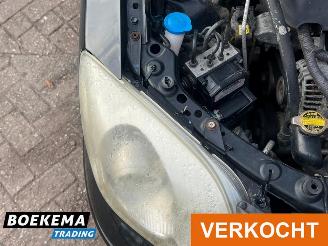 Toyota Avensis 1.8 VVTi Linea Luna Climate Trekhaak picture 10