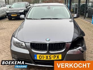 BMW 3-serie 325i Business 218PK Navi Climate Cruise PDC Trekh. picture 5