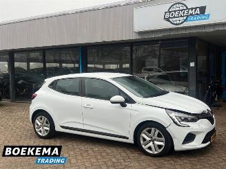 krockskadad bil auto Renault Clio 1.0 TCe Zen 5-Drs Navi Cruise Airco PDC 2021/6