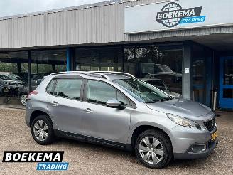 Voiture accidenté Peugeot 2008 1.2 PureTech Automaat Navi Cruise PDC 2017/4