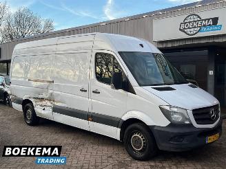 krockskadad bil bedrijf Mercedes Sprinter 313 2.2 CDI 432 Aut Navi Cruise Camera 2014/10
