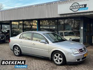 skadebil auto Opel Vectra 2.2 16V Elegance 155PK Aut Cruise PDC Trek. 2004/10