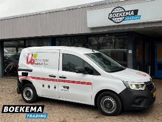 damaged commercial vehicles Renault Kangoo 1.5 Blue DCI Navigatie Camera Cruise Airco Trekhaak Schuifdeur 2024/12