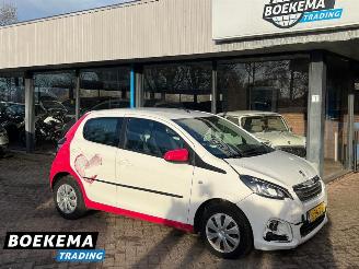 krockskadad bil auto Peugeot 108 1.0 e-VTi Active 5-Drs Navi Airco Camera 2021/5