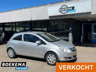 Coche accidentado Opel Corsa 1.4 16V Business Automaat Airco Cruise 2009/2