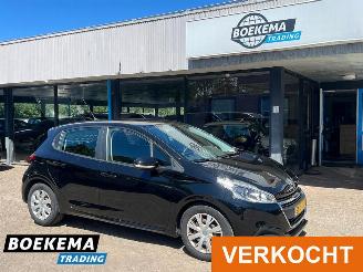 Auto incidentate Peugeot 208 1.2 PureTech Active Navigatie Airco Cruise 2018/5