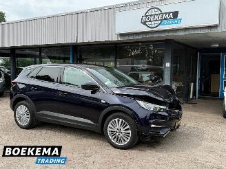 damaged passenger cars Opel Grandland X 1.2 Turbo Innovation Navigatie Stoel-Stuurverw Climate Cruise Keyless 2018/3