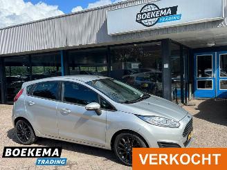 Voiture accidenté Ford Fiesta 1.5 TDCi Style Lease Navigatie Cruise Airco 5-Deurs 2016/1
