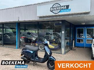 skadebil bromfiets Riya  Lux FB TY50QT-K Snor 2019/2
