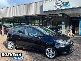krockskadad bil auto Ford Fiesta 1.25 Champion Airco 5-deurs Trekhaak Elektrische Ramen 2012/4