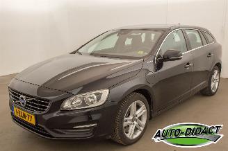 Avarii autoturisme Volvo V-60 D6 2.4 AWD Plug In Hybrid Phev 2015/1
