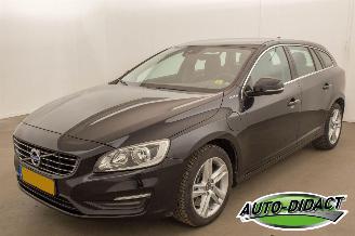 Auto incidentate Volvo V-60 D6 2.4 AWD Plug In Hybrid Phev 2015/1