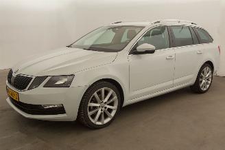 skadebil auto Skoda Octavia Combi 1.0 TSI Half leer Greentech Ambition Business 2018/12