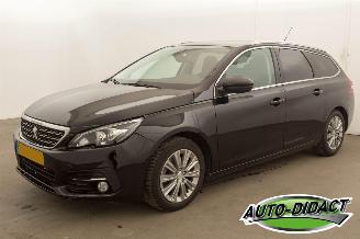 Auto incidentate Peugeot 308 SW 1.2 Pano 96KW PureTech Blue Lease 2017/12