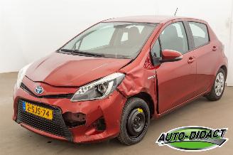 Vaurioauto  passenger cars Toyota Yaris 1.5 Full Hybrid 89.456 km Aspiration 2013/10