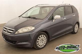 skadebil auto Honda Fr-v 2.2 2007/7