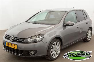 Unfallwagen Volkswagen Golf 1.2 TSI Automaat Highline Bluemotion 2012/1