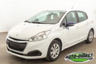 Auto incidentate Peugeot 208 1.2 78.525 km 2018/6