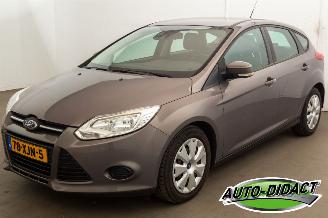 Schadeauto Ford Focus 1.0 Airco Navi EcoBoost Lease Trend 2012/6