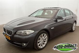 Unfallwagen BMW 5-serie 520i Automaat Leder Pano Clima Navi Upgrade Edition 2013/5