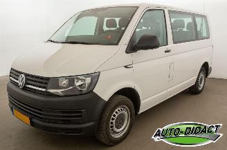 Vaurioauto  passenger cars Volkswagen Transporter Kombi 2.0 TDI Airco 9 persoons 2016/9
