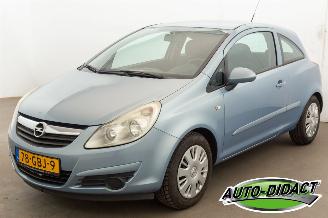 damaged passenger cars Opel Corsa 1.4-16V Enjoy Airco 2008/5