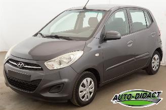 damaged passenger cars Hyundai I-10 1.1 Airco 100.475 km 2012/3