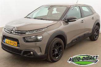 damaged passenger cars Citroën C4 cactus 1.2 PureTech Clima Navi 55.731 km Business 2019/9